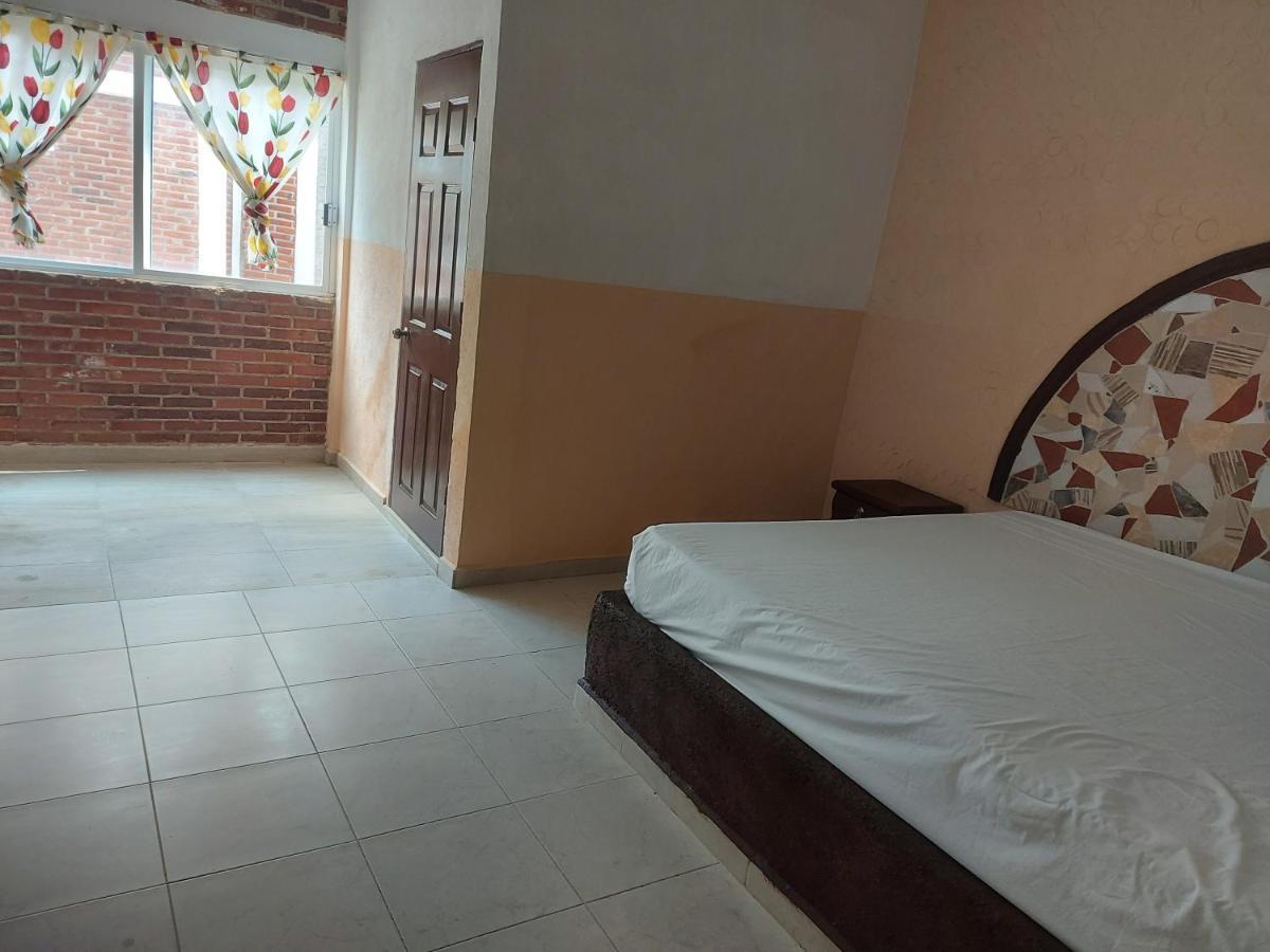 Auto Hotel Jardines De Amatitlan Cuernavaca Exterior photo